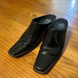 Charlie Horse Black Patent Leather Mule